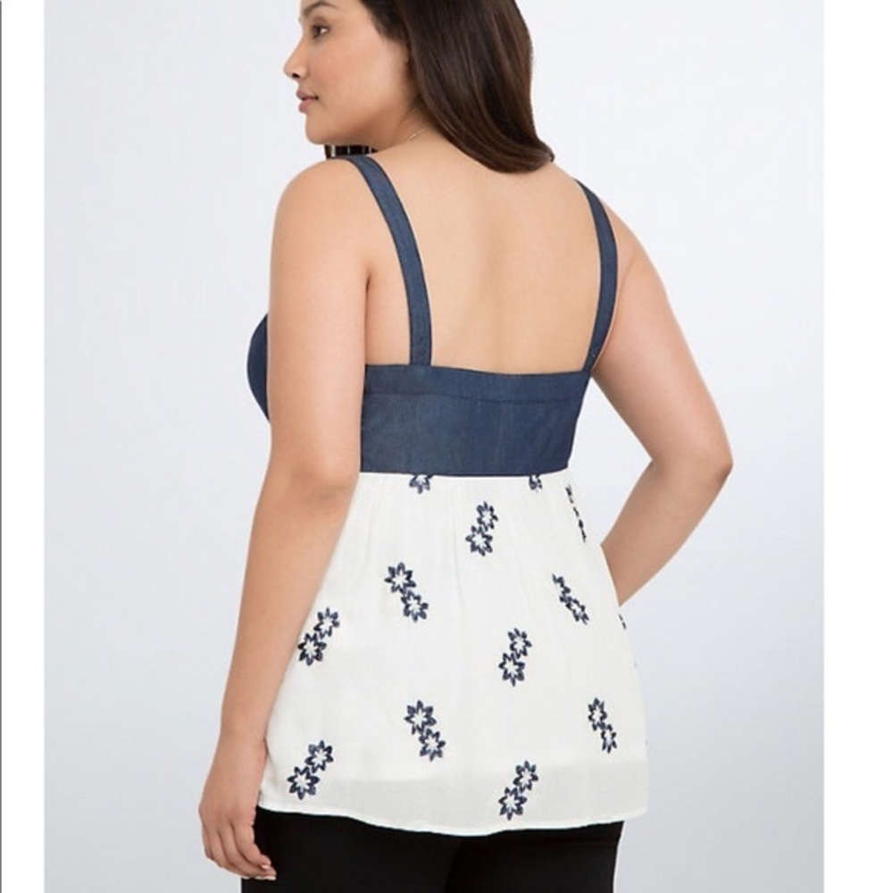 Torrid Chambray floral baby doll top - Picture 6 of 10